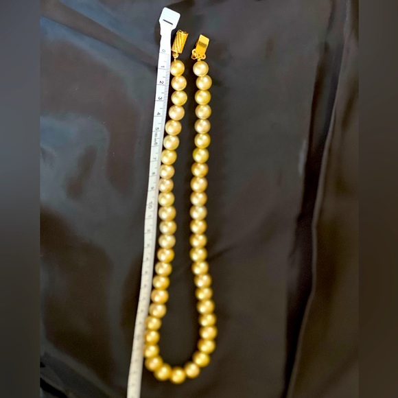 Natural Burmese Golden South Sea Pearls Statement Necklace imported from Myanmar - Picture 4 of 6